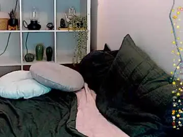 Chaturbate Live Sex Cam of curvy_crushxo