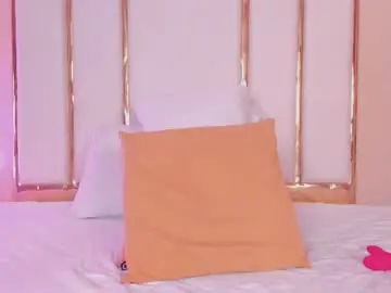 Chaturbate Live Sex of rosalinda_77