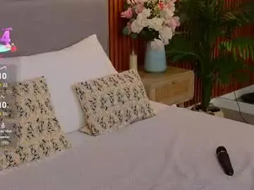 Chaturbate Free Porn Cam of julliross