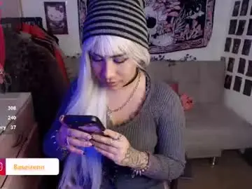 Chaturbate Adult Video Chat of exodiakinky