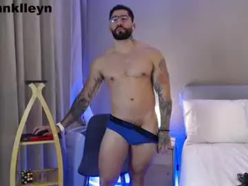 Chaturbate Live Sex Cam of johnklleyn