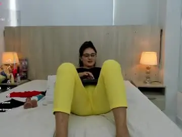 Chaturbate Live Sex Cam of mia_mercier