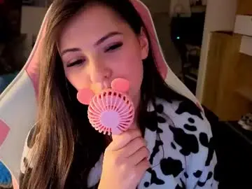 Chaturbate Free Live Porn of madeleine_shinobi