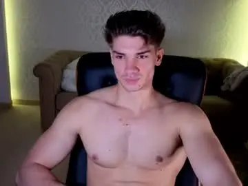 Chaturbate Live Sex Cam of maxkaiden