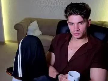 Chaturbate Live Sex Cam of maxkaiden
