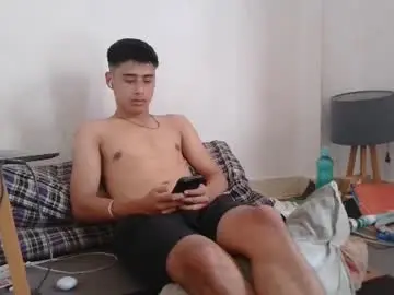 Chaturbate Watch Live Sex Cams of ash2730