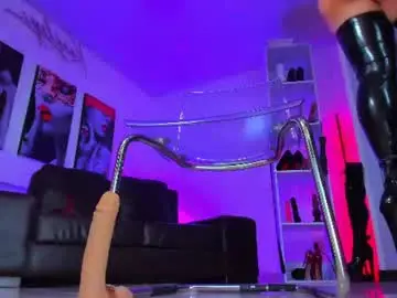Chaturbate Live Sex Cam of kayilyn