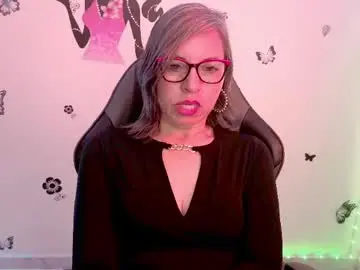Chaturbate Best live sex cam show of rebbeca09