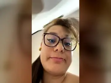 Chaturbate Adult Webcam of milf__pretty