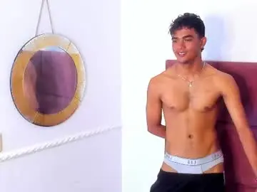 Chaturbate Adult Video Chat of alejandro_williams