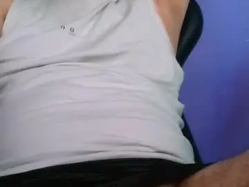 Chaturbate Live Sex Cam of robikcz12