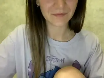 Chaturbate Live Sex Cam of shining_pearl