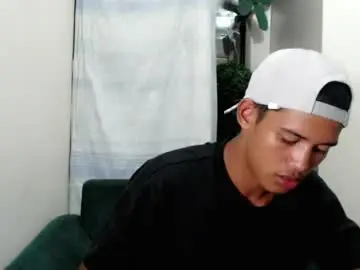 Chaturbate Free Live Porn of urdreamboy_clarin