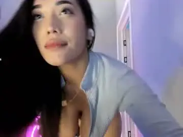 Chaturbate Nude Webcam of akura_01