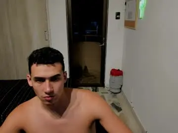 Chaturbate Adult Video Chat of travis_bakerr