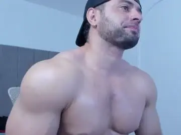 Chaturbate Live Sex Cam of thomas_brandon