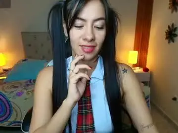 Chaturbate Free Live Porn of emiily_skinny