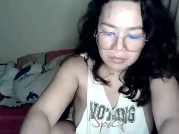 Chaturbate Watch Live Sex Cams of hot_emma1112