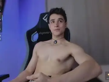 Chaturbate Nude Webcam of thomklein