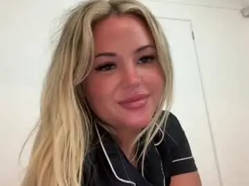 Chaturbate Free Live Porn of averybabyyx