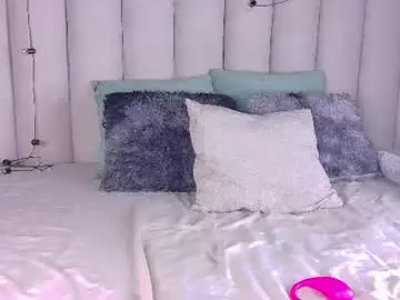 Chaturbate Live Sex Cam of nahomicampbell_