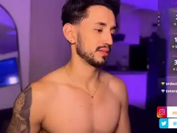 Chaturbate Live Sex of axelking13