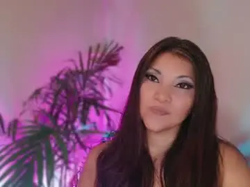 Chaturbate Free Live Porn of divinelynn