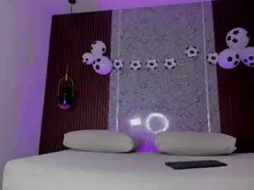 Chaturbate Adult Video Chat of emily_kovac