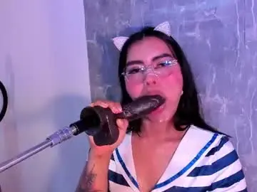 Chaturbate Live Sex Cam of pocahontaslatinaa
