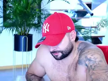 Chaturbate Nude Webcam of lukhass