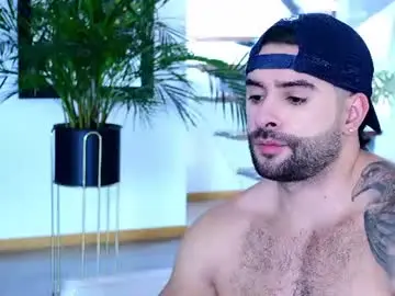 Chaturbate Live Porn of lukhass