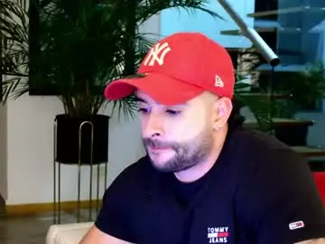 Chaturbate Live Porn of lukhass