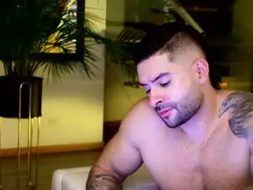 Chaturbate Live Sex Cam of lukhass