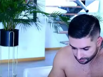 Chaturbate Nude Webcam of lukhass