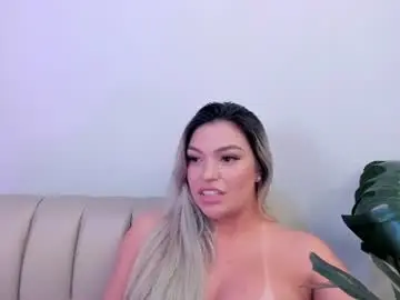 Chaturbate Live Porn of milaowens