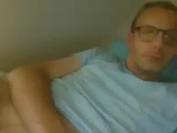 Chaturbate Live Sex Cam of bernie484237