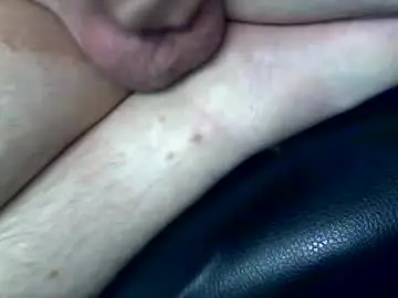 Chaturbate Live Sex Cam of cumlover2001x