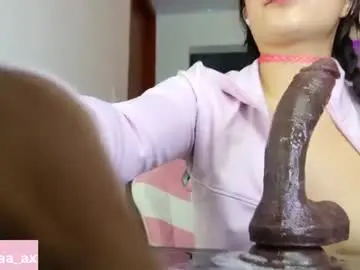 Chaturbate Live Sex of issa_garcia