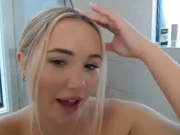 Chaturbate Live Sex Cam of bridgetjean
