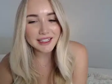 Chaturbate Live Sex Cam of bridgetjean