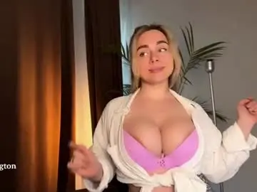 Chaturbate Adult Video Chat of tatti_1