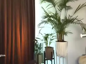 Chaturbate Live Sex Cam of tatti_1