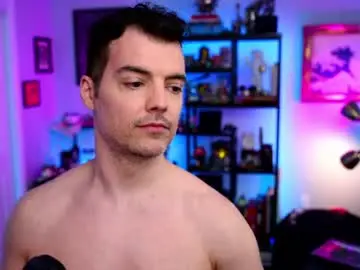 Chaturbate Live Sex Cam of maxhughes