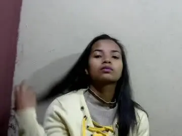 Chaturbate Live Porn of luna_cherry0