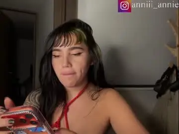 Chaturbate Watch Live Sex Cams of annie_snow_