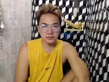 Chaturbate Watch Live Sex Cams of petitehugecockxnxxx