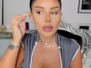 Chaturbate Live Porn of moniqueeass
