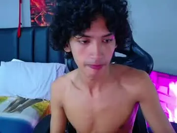 Chaturbate Sex Cam of tayronx33