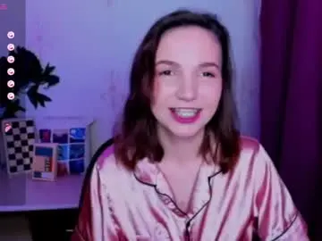 Chaturbate Live Sex Cam of kindhazelhere_