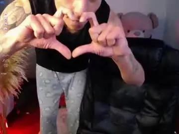 Chaturbate Live Sex Cam of capoink